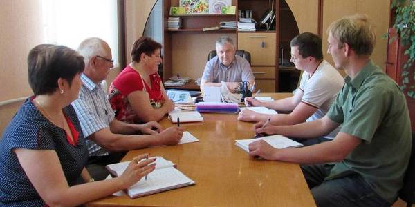 Мліївська громада нагороджує свою обдаровану молодь